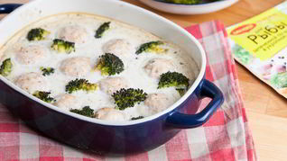 Рыбные фрикадельки в сметанном соусе