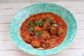 Рыбные фрикадельки в томатном соусе