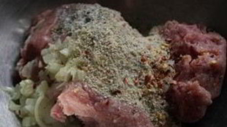 спагетти сквош с фрикадельками и шпинатом