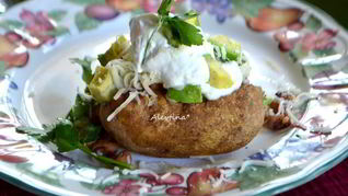 Картофель чили с пряной начинкой