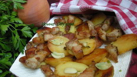 картофель с беконом и чесночком
