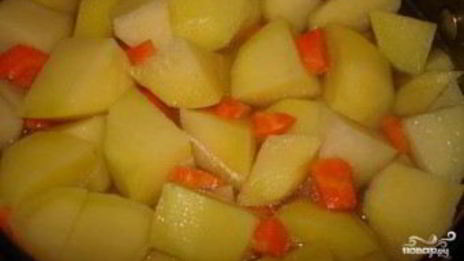 картофель с копчеными ребрышками