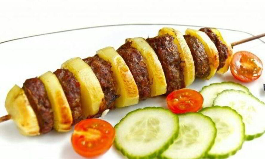 Рецепт картофеля с мясом на шпажках