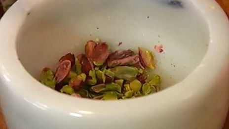 красный рис с барбарисом и фисташками