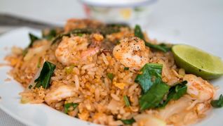 Рис с креветками по-тайски