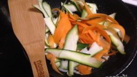 рис с морковкой, цуккини и апельсином