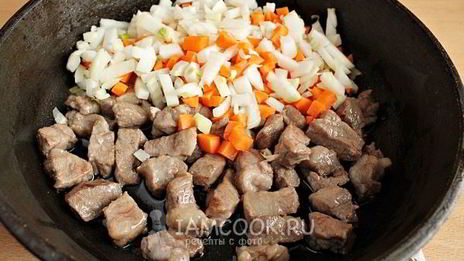 рис с мясом в горшочках в духовке