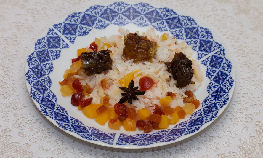 Рецепт риса с персиком и сухофруктами