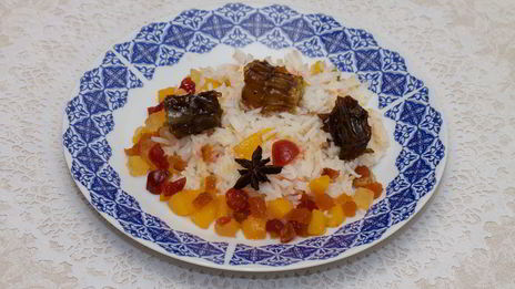 рис с персиком и сухофруктами