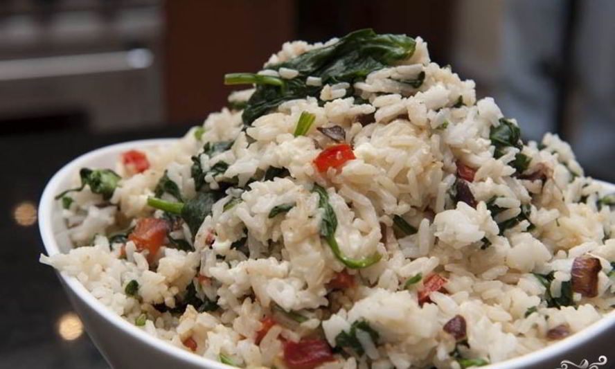 Рецепт риса со шпинатом и сыром