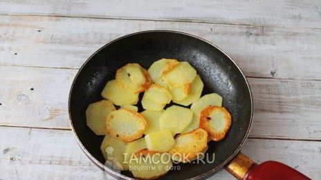 жареная картошка с папоротником