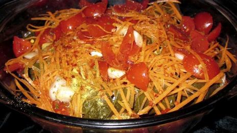 долма из маринованных листьев