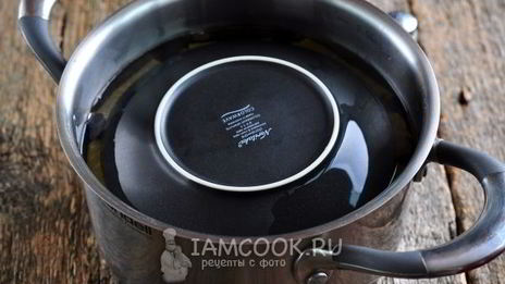 долма из маринованных виноградных листьев