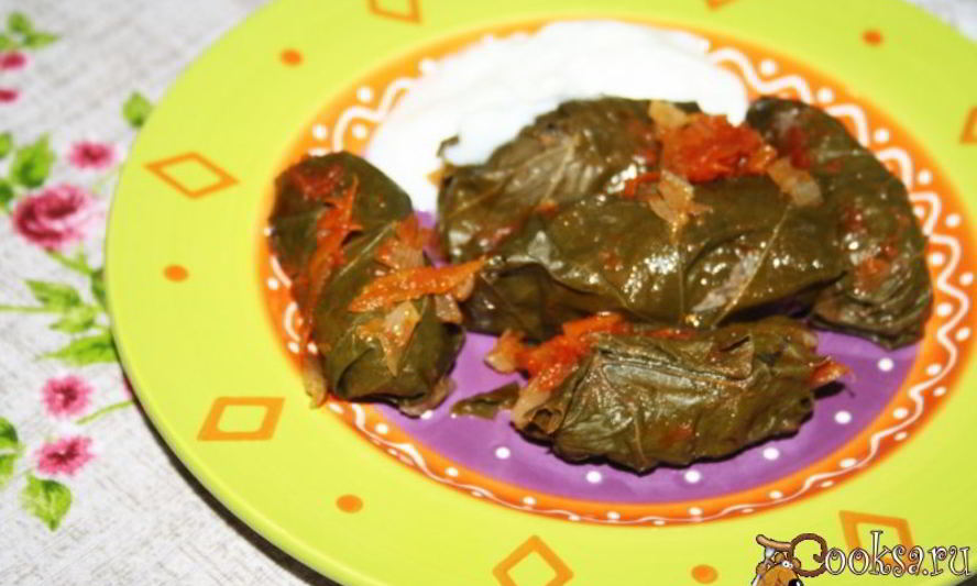 Рецепт долмы из маринованых виноградных листьев с говядиной