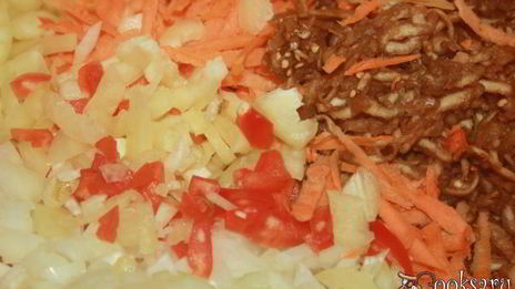 голубцы с мраморной говядиной во вкуснейшем сметанно-овощном соусе