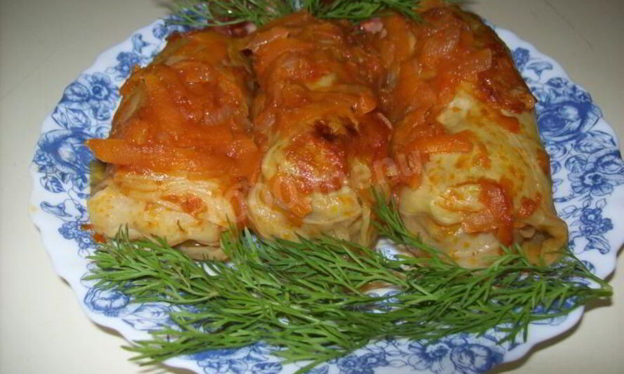 Рецепт голубцов в томатном сметанном соусе в духовке