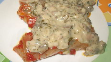 постные голубцы с грибным соусом