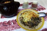 Грибы в горшочках с сыром луком курицей