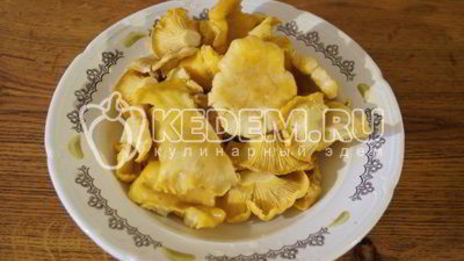 лисички жареные с картофелем