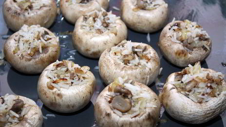 постные фаршированные шампиньоны