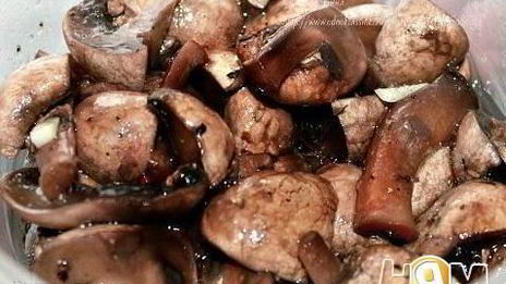 шампиньоны в бальзамическом уксусе