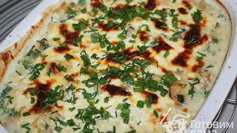 шампиньоны запеченные в сметанно-сырном соусе