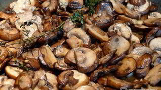 Шампиньоны жареные