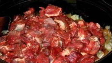 гуляш из баранины с подливкой