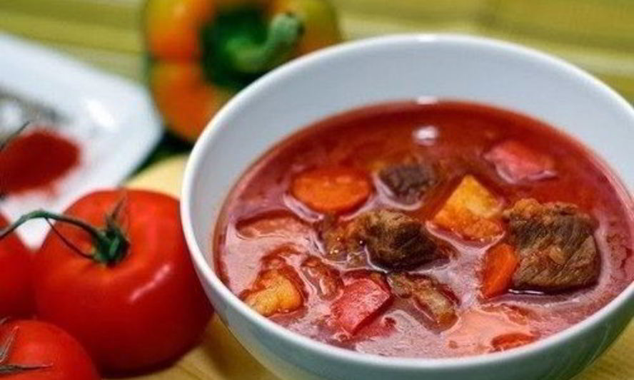 Рецепт гуляша из говядины с болгарским перцем и картофелем