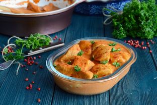 Гуляш из индейки с подливкой