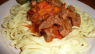 Гуляш из пароварки