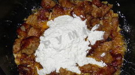 гуляш из свинины в мультиварке