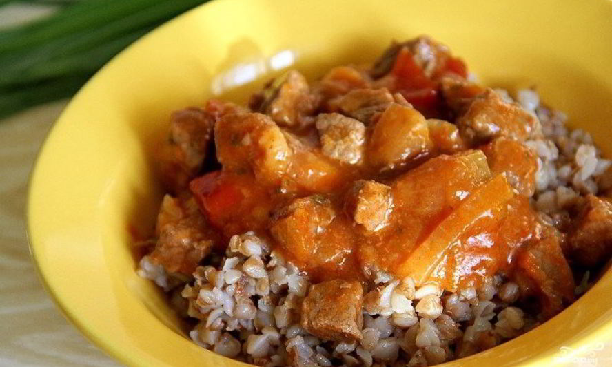 Рецепт гуляша из телятины с подливкой