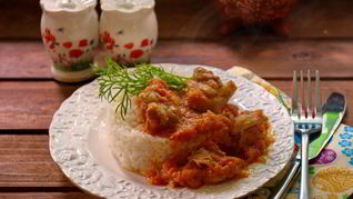 Гуляш куриный с подливкой