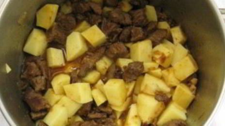 гуляш по-венгерски из говядины