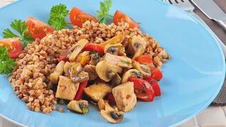 Гуляш с грибами