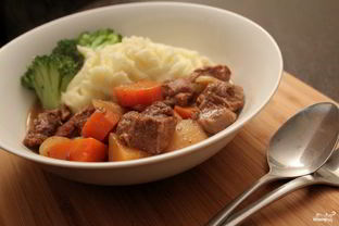 Гуляш с картофелем