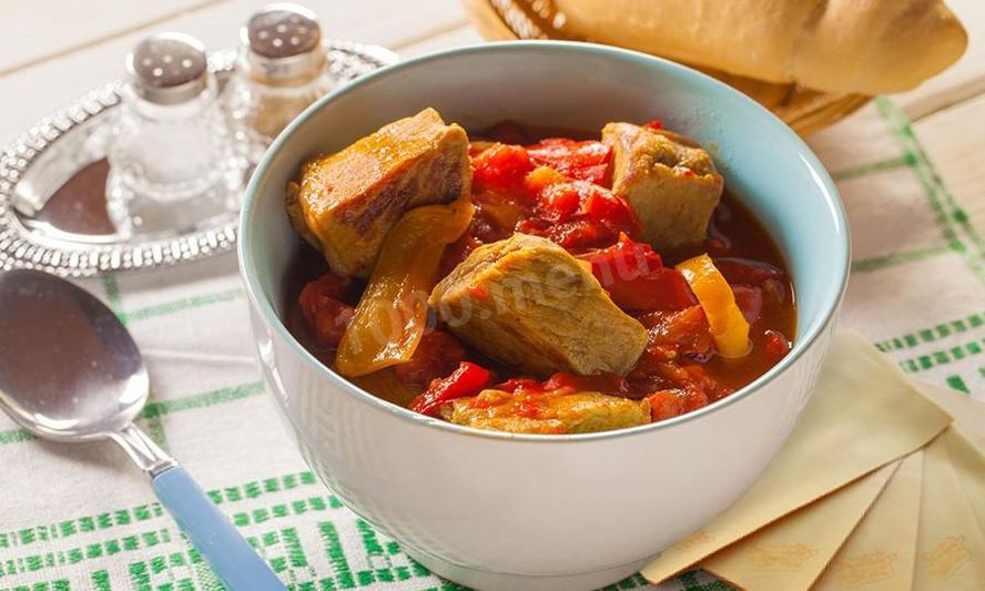 Рецепт гуляша в духовке