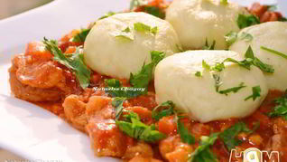 Картофельные клецки с гуляшом из свинины