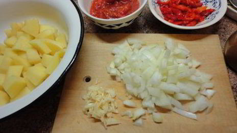 суп-гуляш остренький