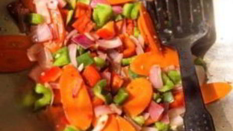 свиной гуляш в кисло-сладком соусе