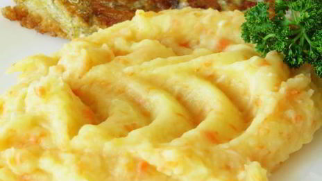 картофельное пюре с морковью и сыром пармезан