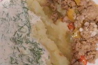 Картофельное пюре с соусом