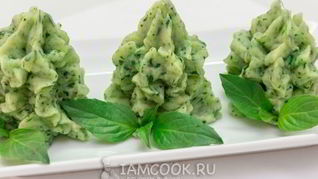 Картофельное пюре со шпинатом и чесноком