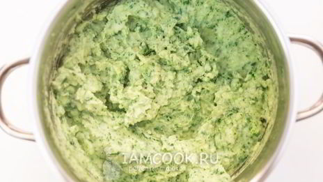 картофельное пюре со шпинатом и чесноком