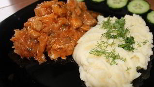 Картофельное пюре со свининой