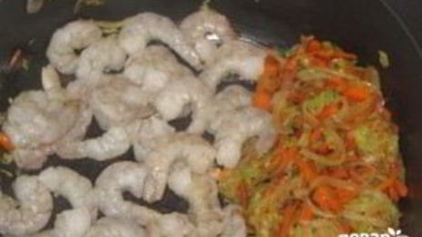 китайская лапша с креветками