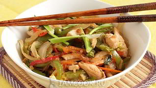 Китайская лапша с курицей