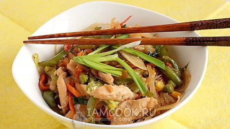 китайская лапша с курицей