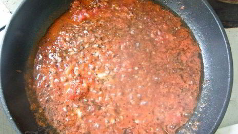 кабачково-мясные котлеты в томатном соусе